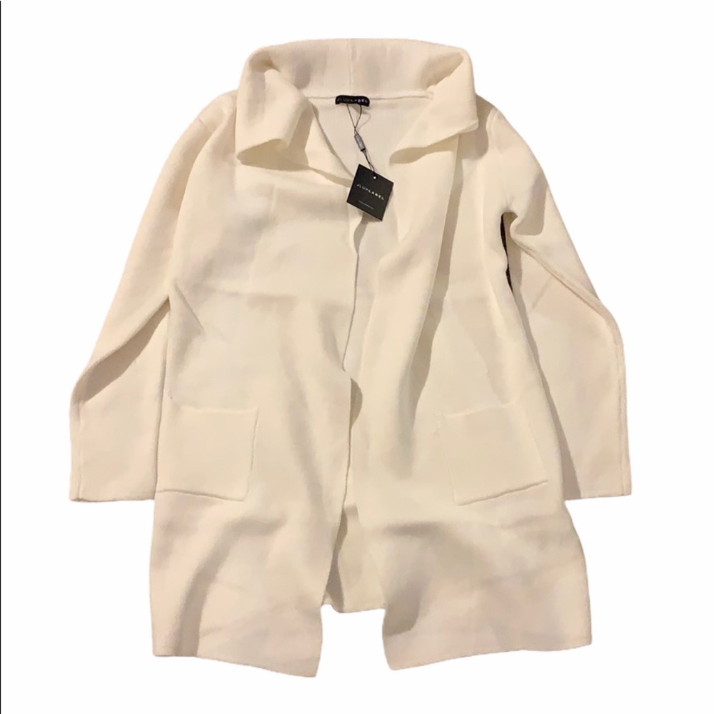 NWT JLUXLABEL Ivory Cyn Soft Sweater